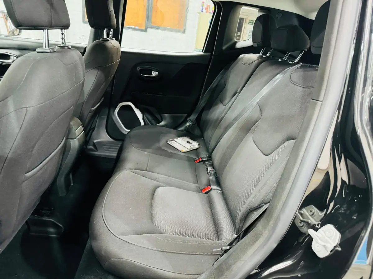 2015-jeep-renegade-14-multiair-ii-longitude-ddct-big-13