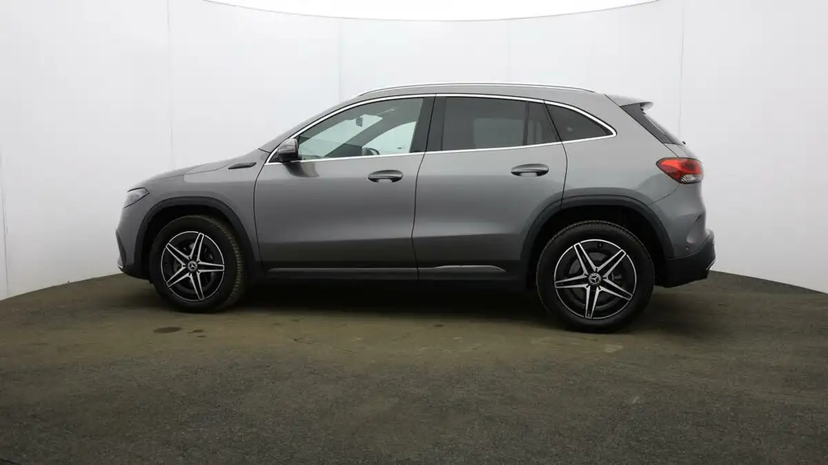 2022-mercedes-benz-eqa-e-eqa-250-amg-line-big-46