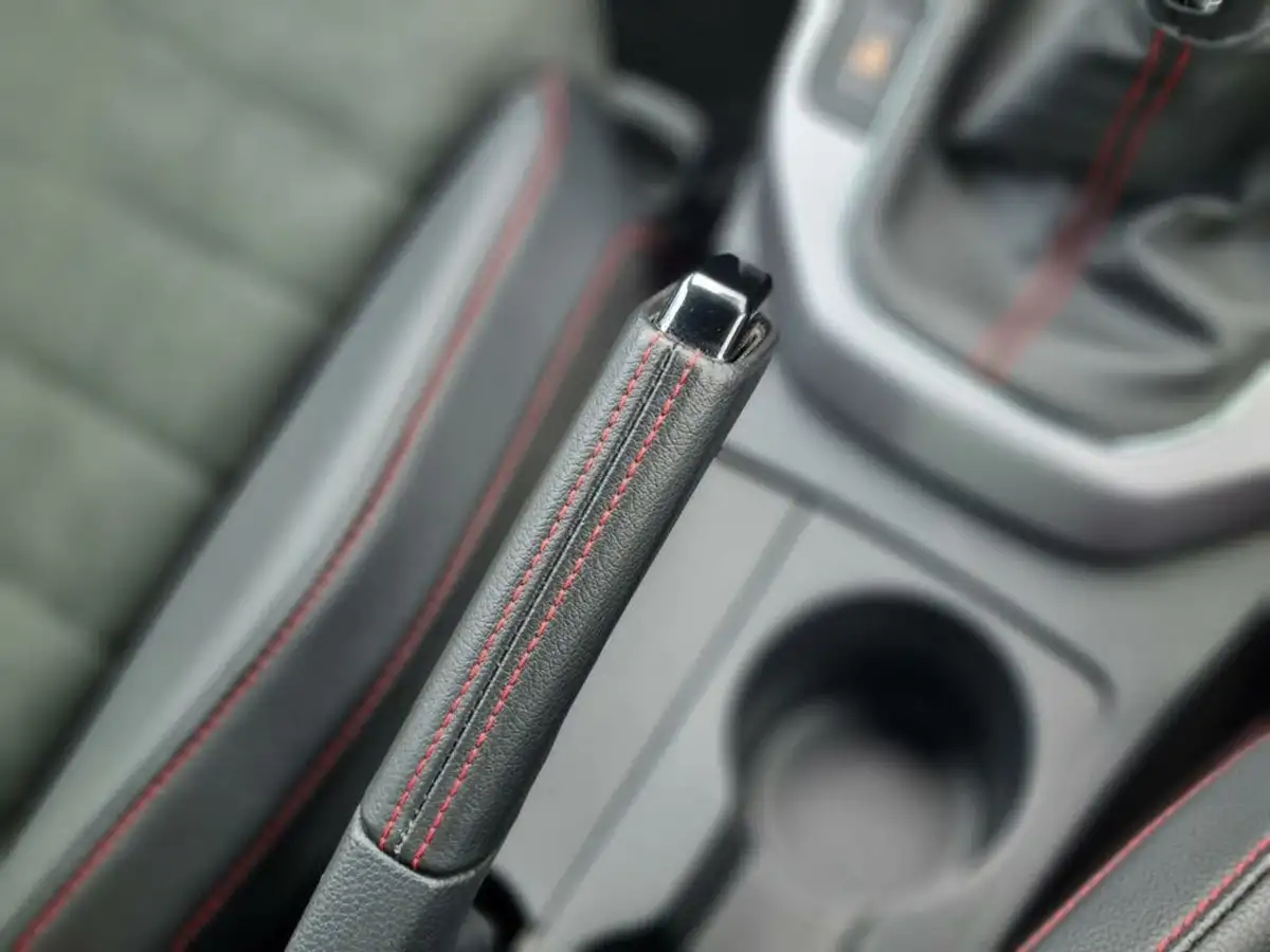 2020-seat-arona-10-tsi-fr-sport-115ps-big-20