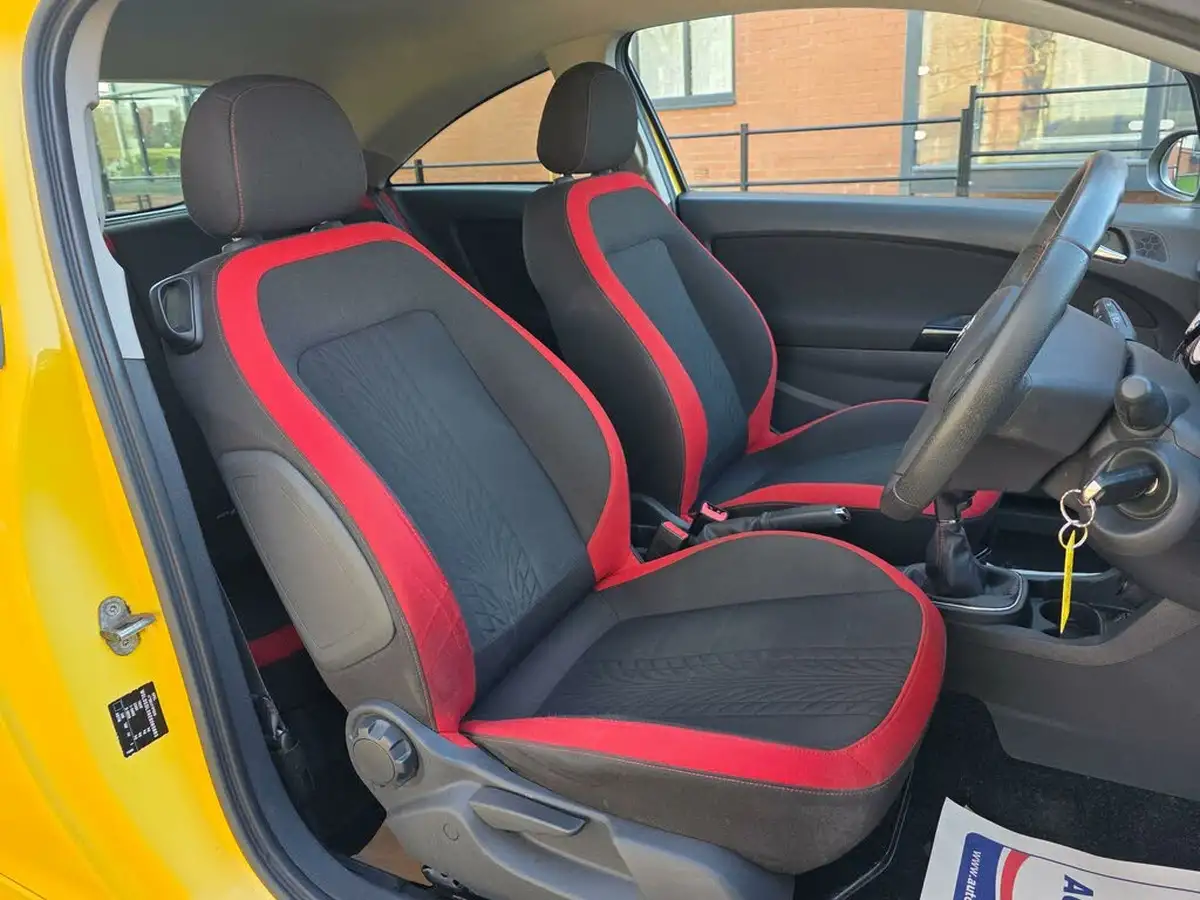 2014-vauxhall-corsa-14-sri-16v-100ps-ac-3d-1398cc-big-20