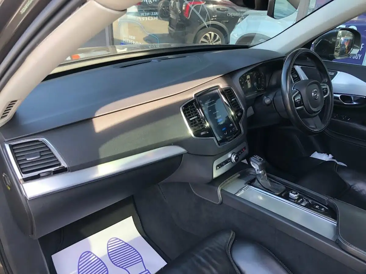 2018-volvo-xc90-20td-d5-momentum-pro-awd-big-31