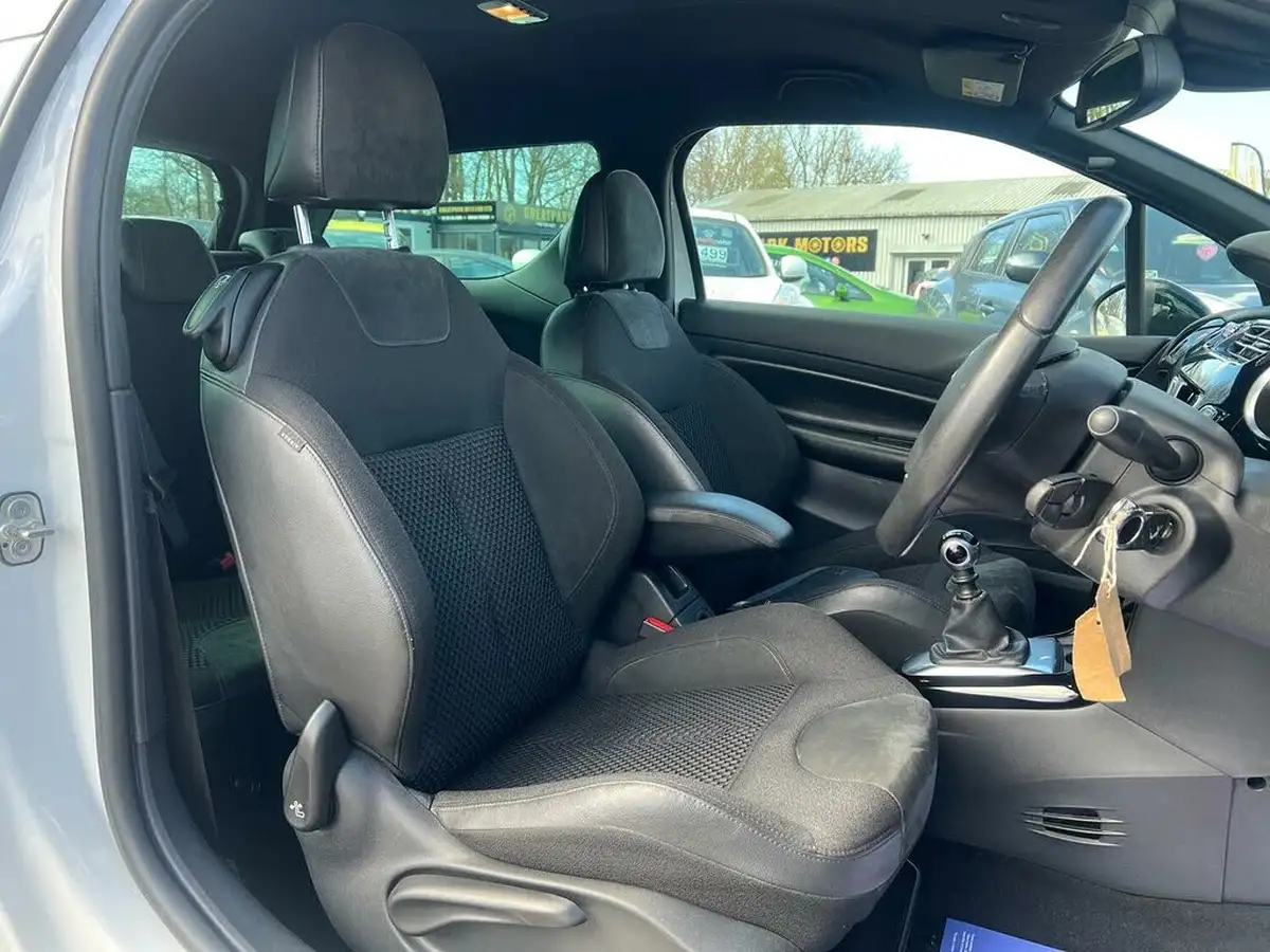 2014-citroen-ds3-16-dsire-plus-155ps-big-6