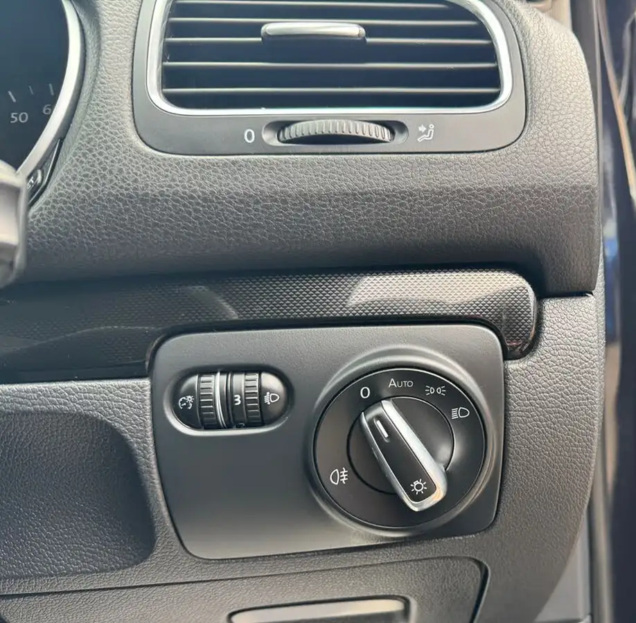 2010-volkswagen-golf-14-se-tsi-122ps-estate-5d-big-17