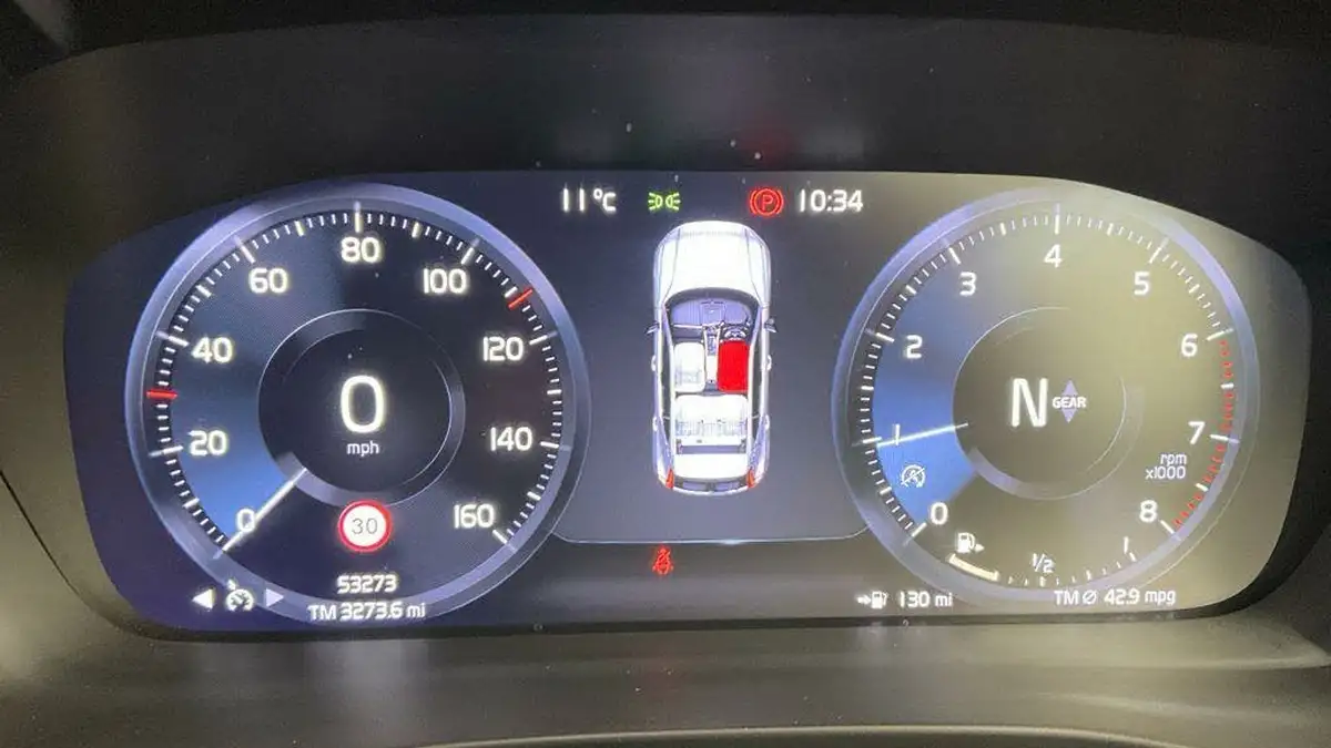 2021-volvo-xc40-15-t3-r-design-161bhp-big-23