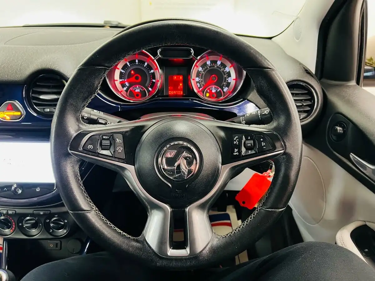 2013-vauxhall-adam-12-jam-big-26