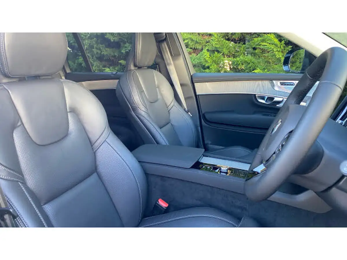 2024-volvo-xc90-20-b5-ultra-dark-big-8