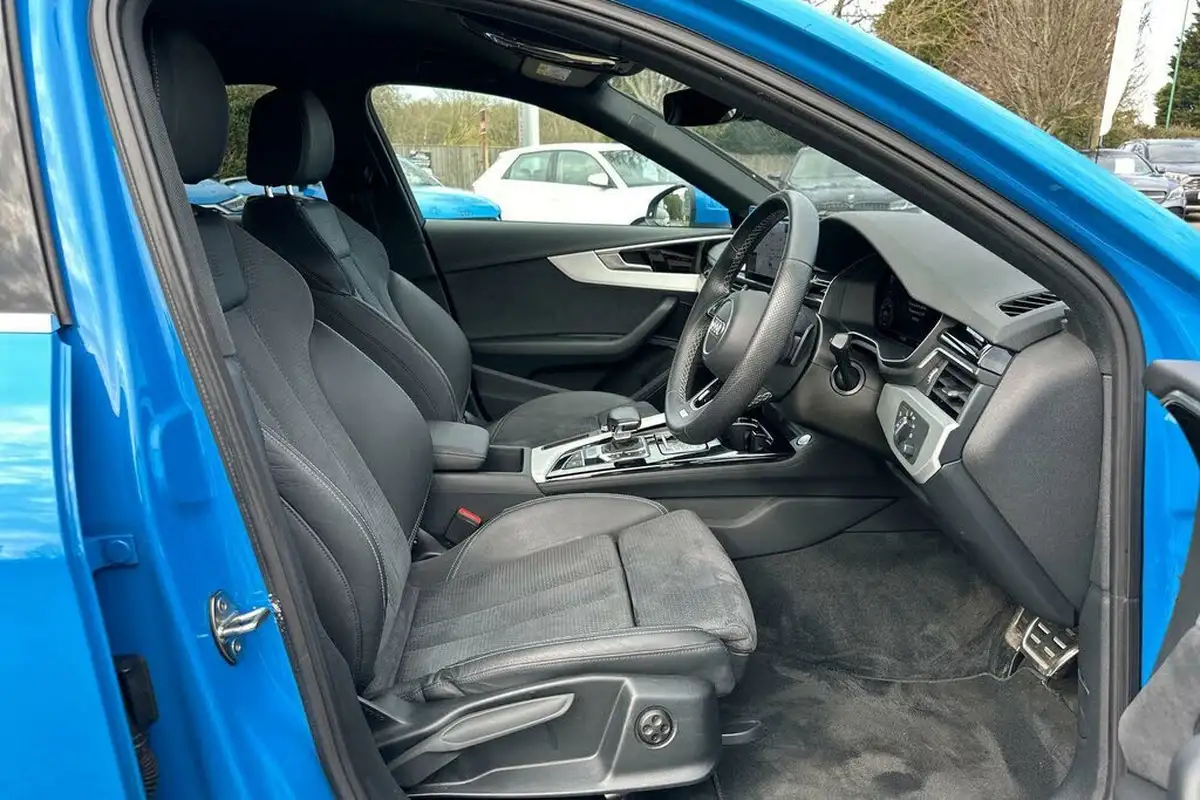 2022-audi-a4-20-40-tfsi-s-line-big-30