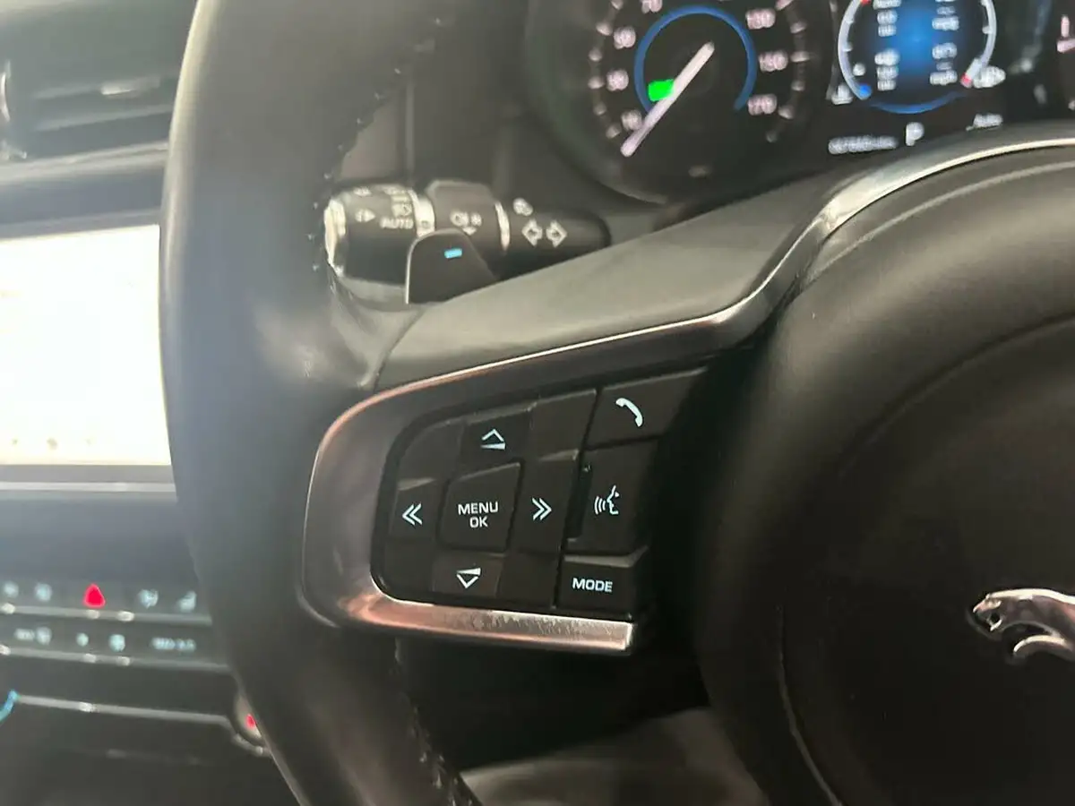 2018-jaguar-xf-20td-portfolio-180ps-awd-saloon-4d-1999cc-auto-big-15