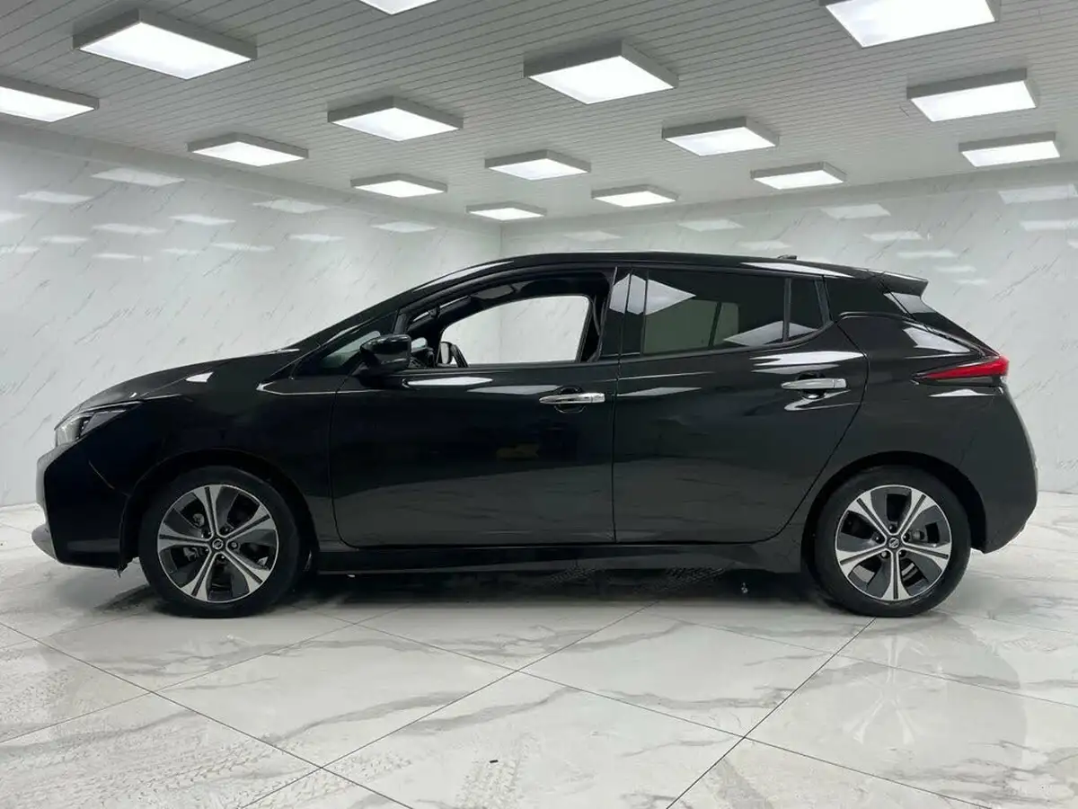 2021-nissan-leaf-e-tekna-big-10