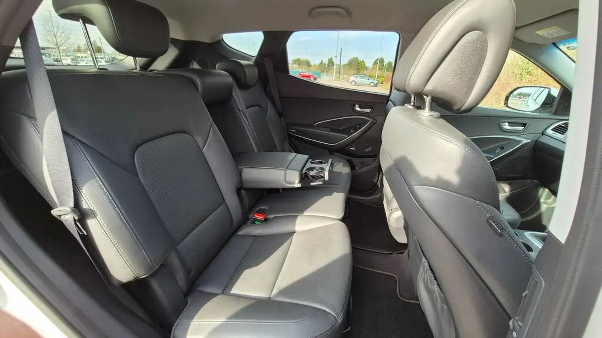 2016-hyundai-santa-fe-22-crdi-premium-22-crdi-200ps-blue-drive-isg-5st-big-46