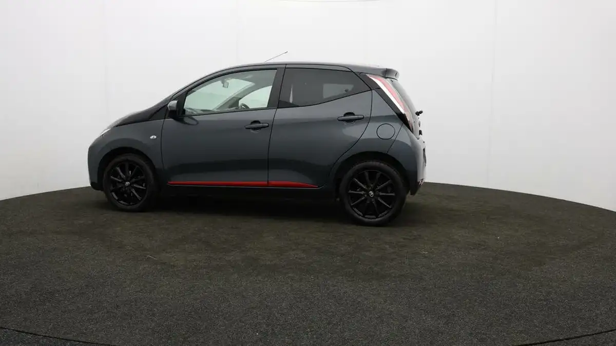 2018-toyota-aygo-10-vvt-i-x-press-71bhp-big-4