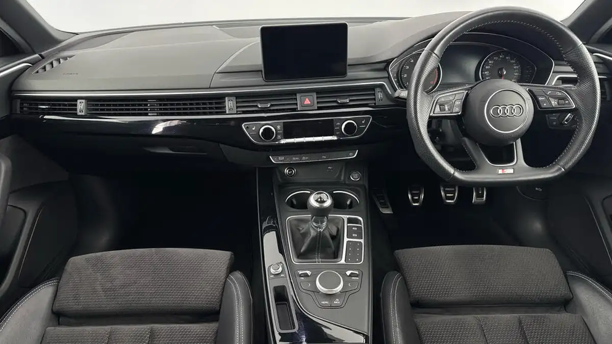 2019-audi-a4-20-35-tfsi-black-edition-big-10