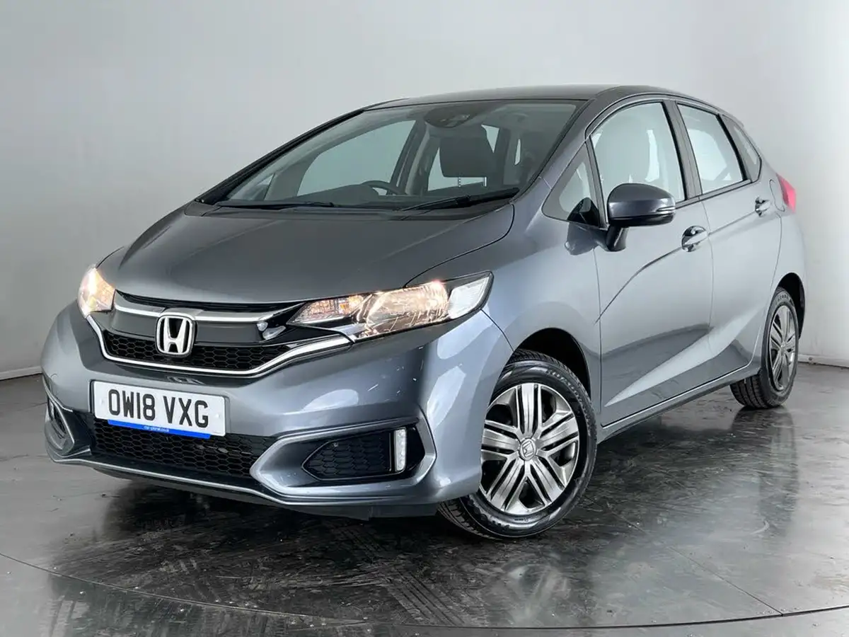 2018-honda-jazz-13-i-vtec-s-cvt-big-28