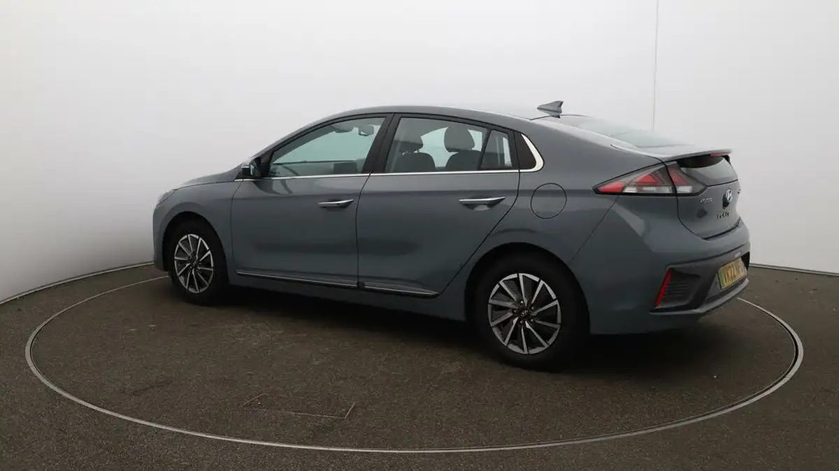 2022-hyundai-ioniq-e-premium-electric-big-28