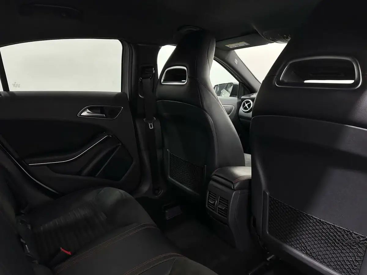 2016-mercedes-benz-a-class-21d-a200d-amg-line-136ps-premiumss-7g-dct-big-39