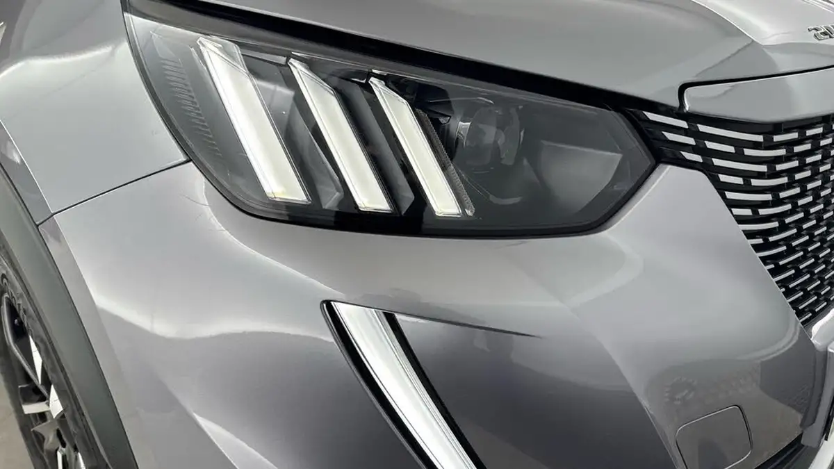 2022-peugeot-2008-suv-e-gt-big-25