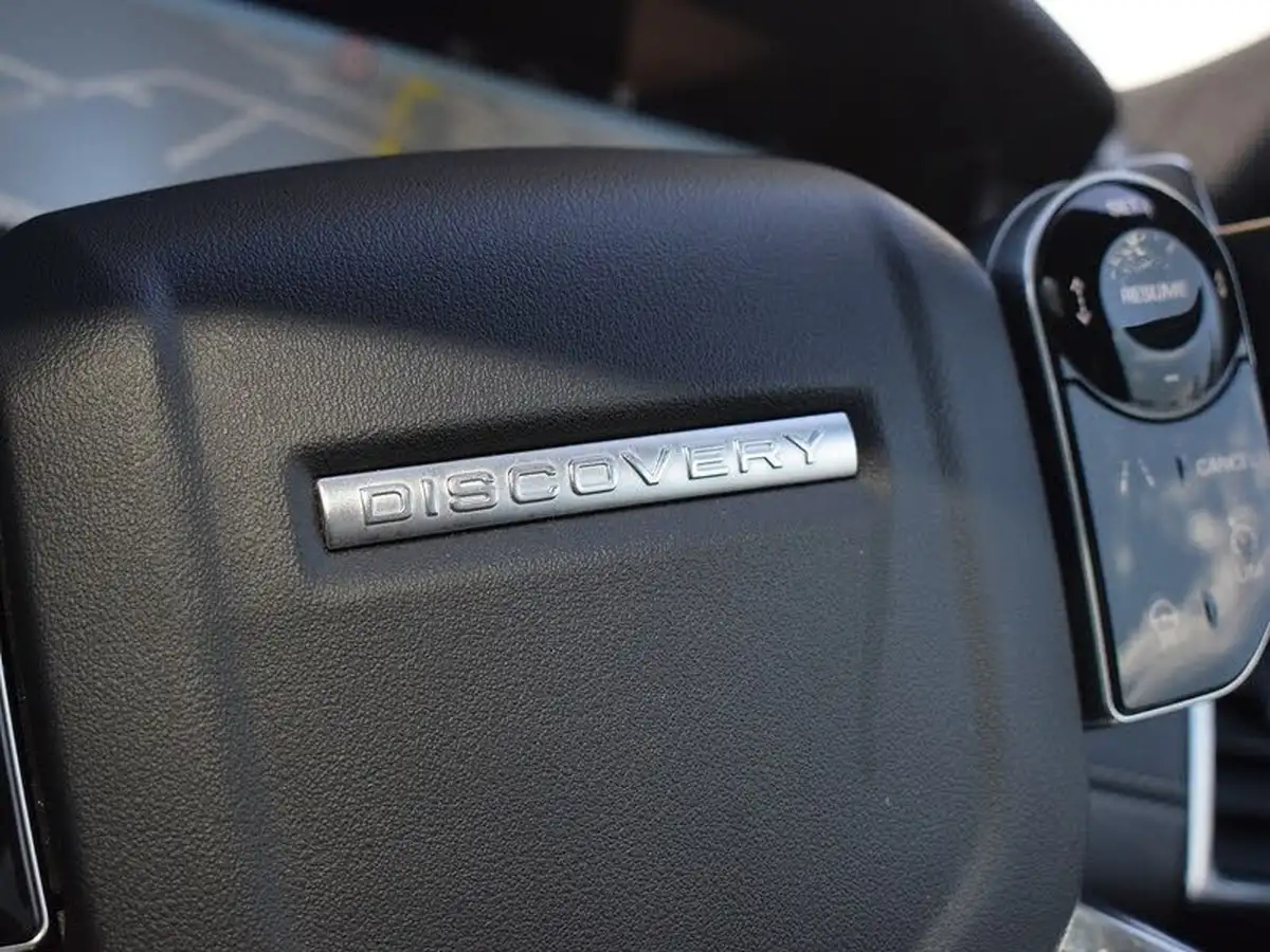 2020-land-rover-discovery-30-sd6-hse-big-22