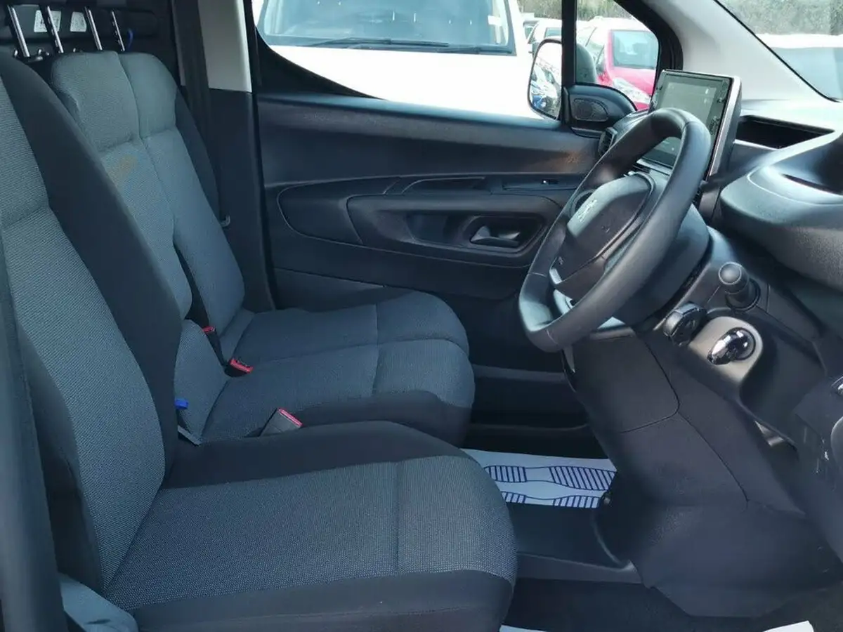 2023-peugeot-partner-e-750-professional-premium-50kwh-big-7