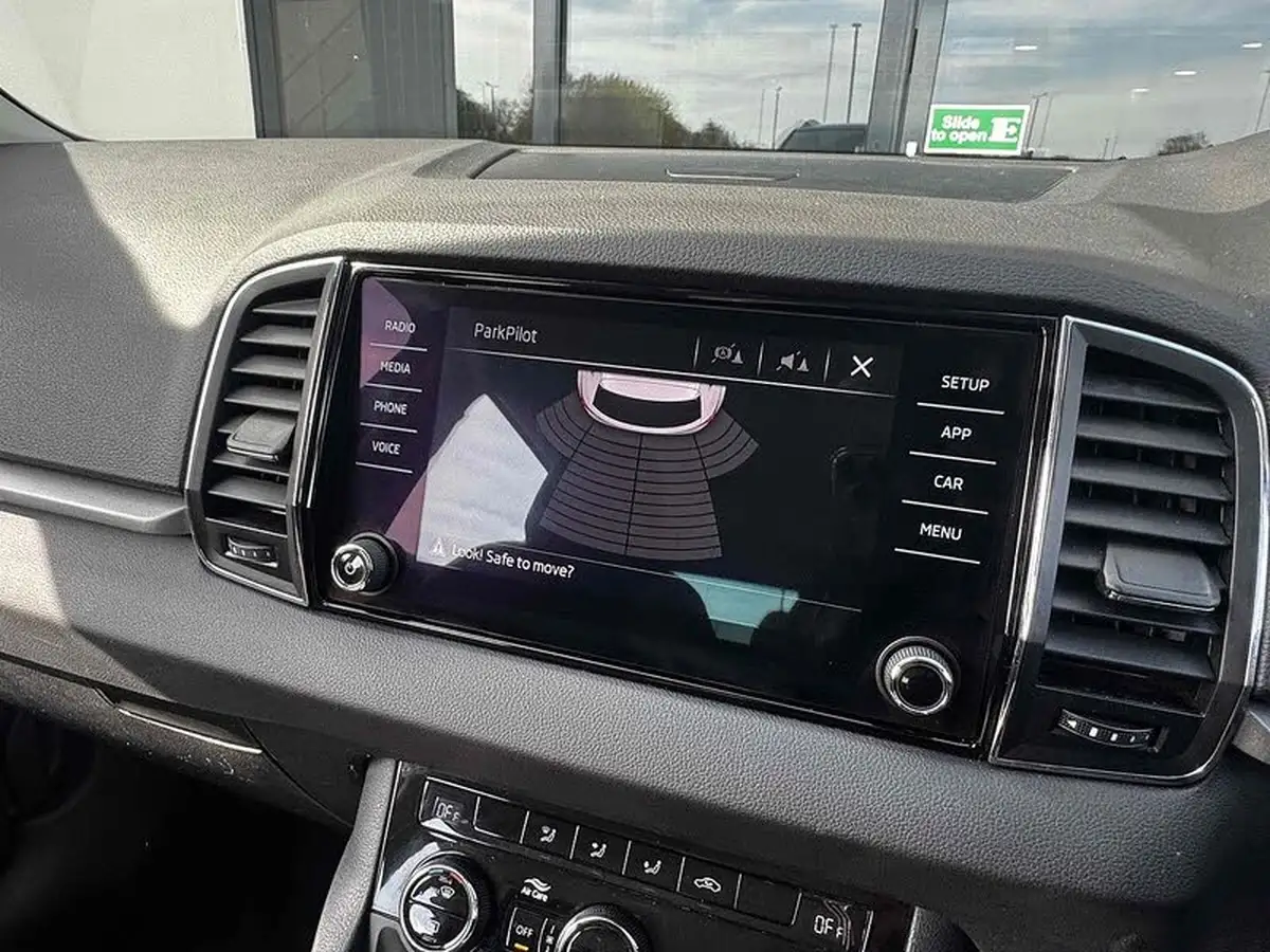 2019-skoda-karoq-10-tsi-se-big-38