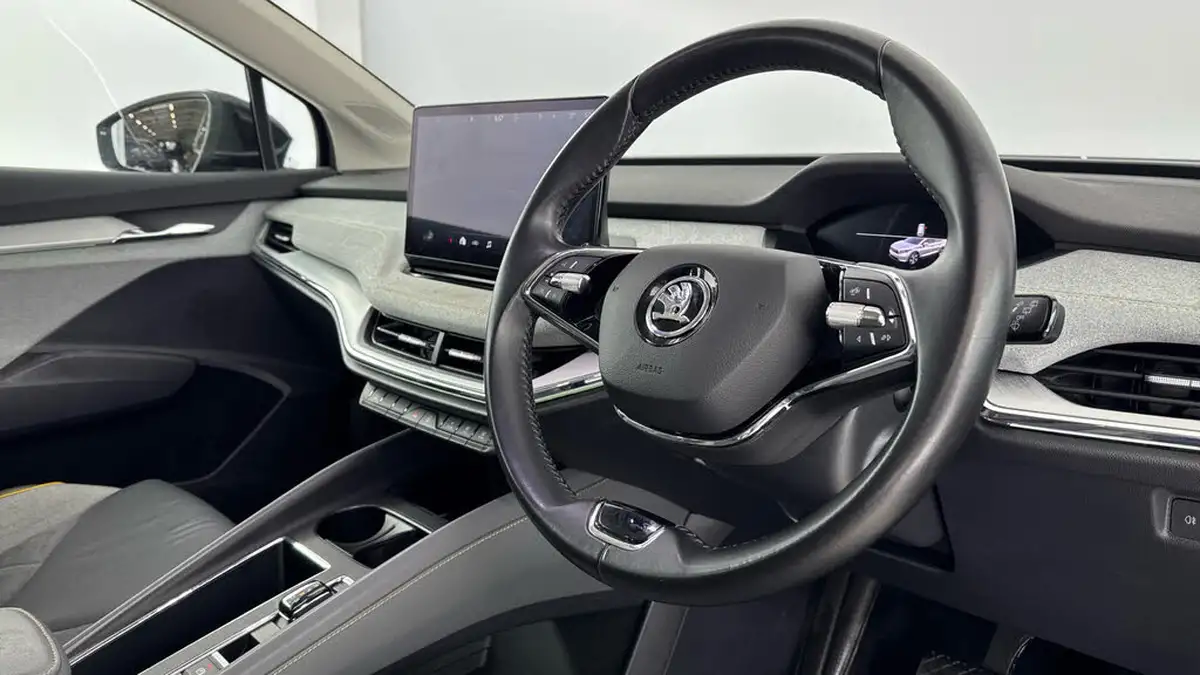 2021-skoda-enyaq-e-60-62-kwh-big-8