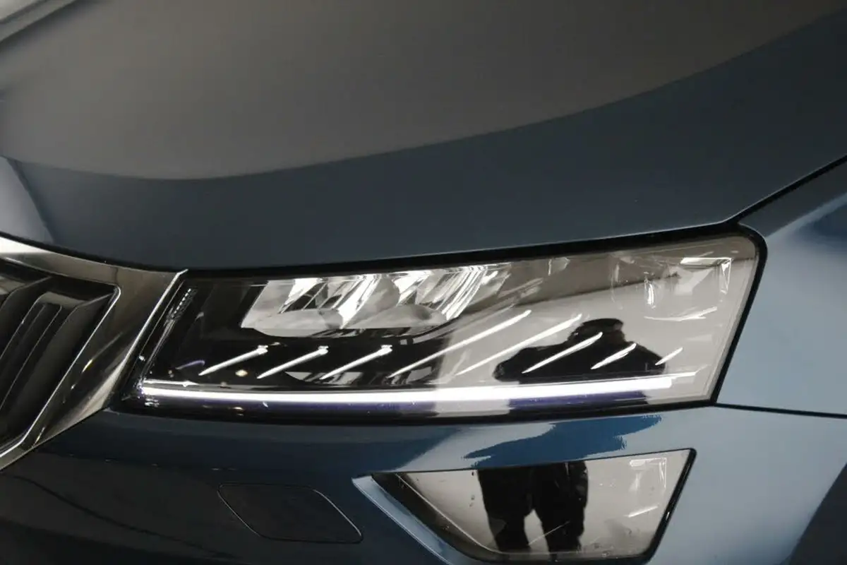 2021-skoda-karoq-10-tsi-se-l-110ps-big-8