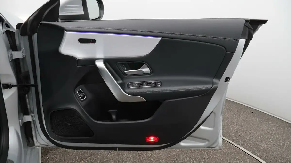 2020-mercedes-benz-cla-13-cla-250e-amg-line-premium-coupe-4d-big-15