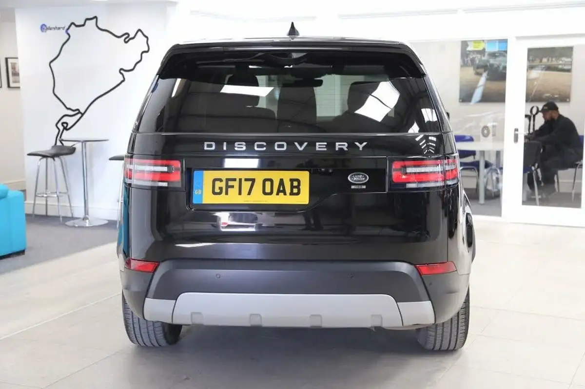 2017-land-rover-discovery-20sd4-hse-240ps-awd-station-wagon-5d-auto-big-22