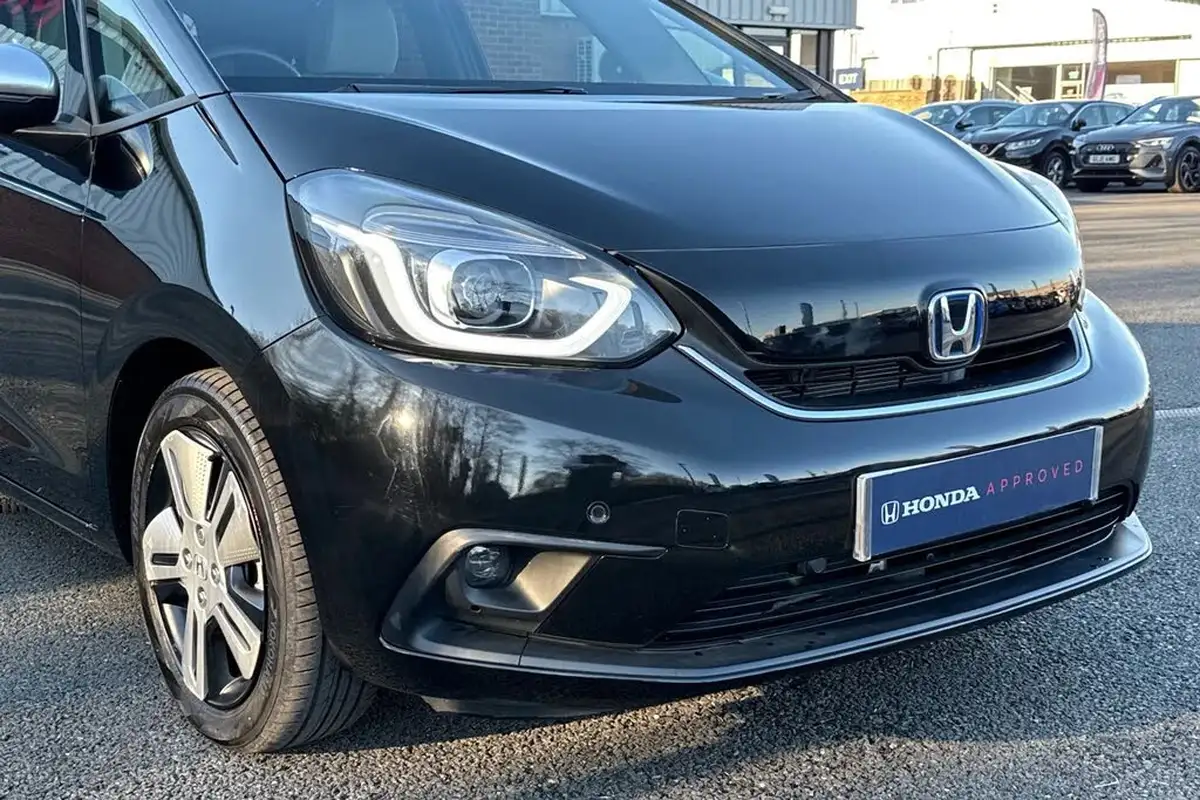 2022-honda-jazz-15-i-mmd-ex-107ps-big-23