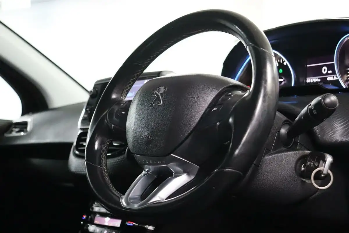 2019-peugeot-2008-suv-12-puretech-allure-130bhp-big-9