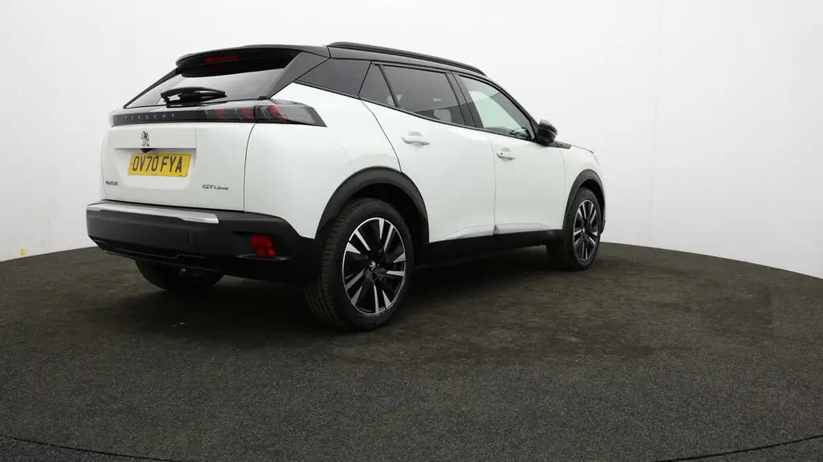 2021-peugeot-2008-suv-e-gt-big-76