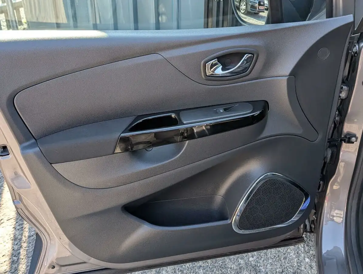 2017-renault-captur-15dci-dynamique-s-nav-90bhp-energy-ss-big-39
