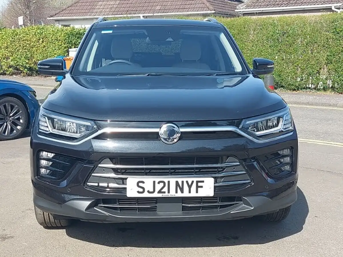 2021-kgm-ssangyong-korando-16td-ultimate-4x4-big-11