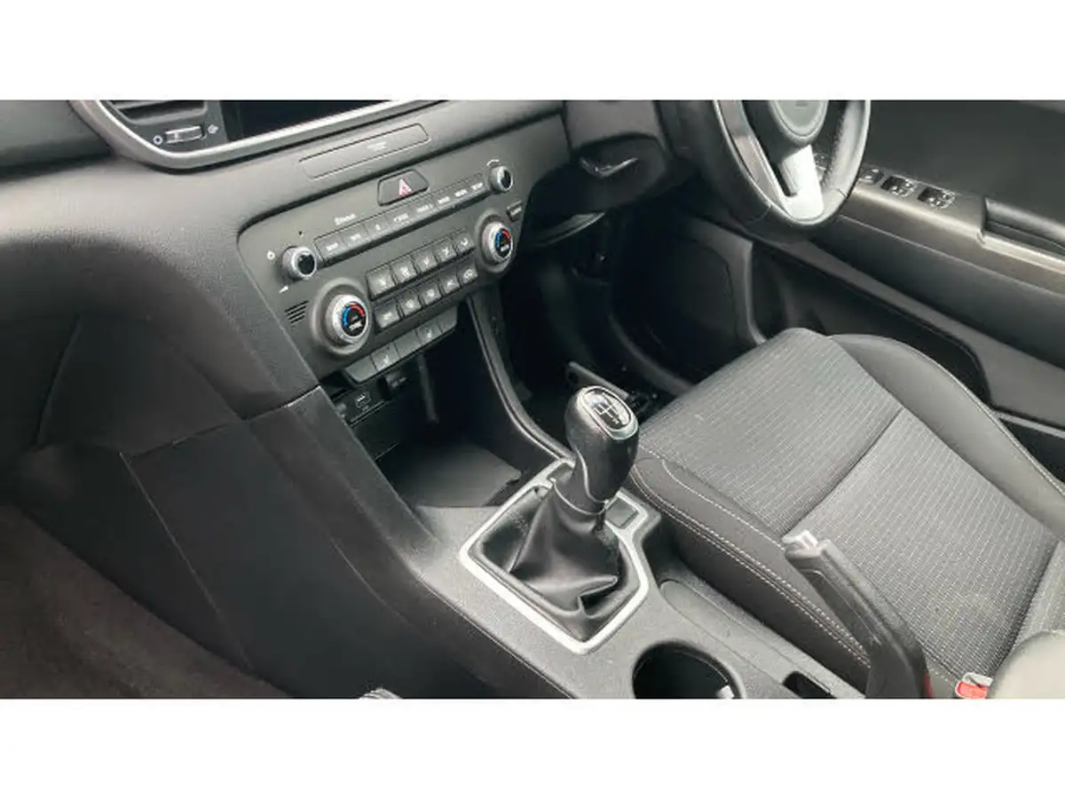 2021-kia-sportage-16-gdi-2-big-12