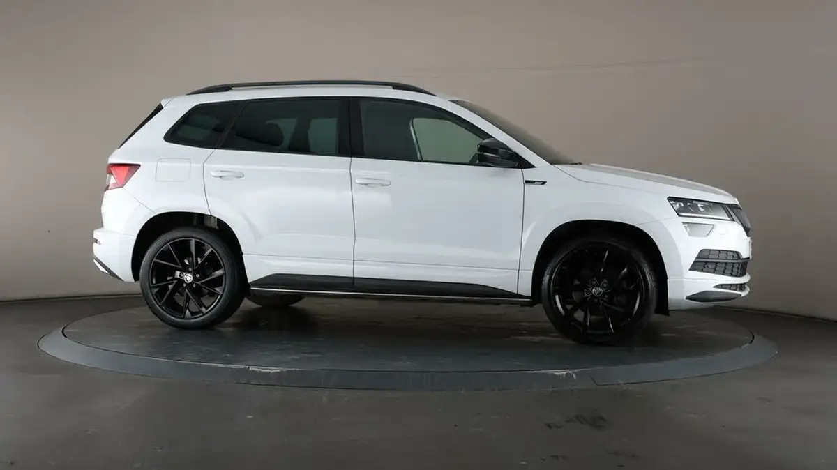 2019-skoda-karoq-20tdi-sportline-150ps-4x4-big-51