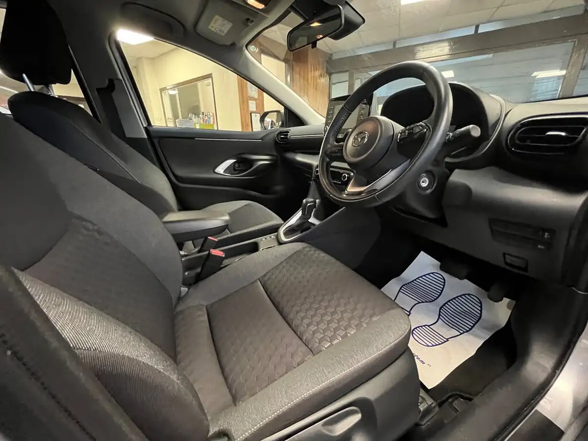 2022-mazda-mazda2-15-pure-big-9