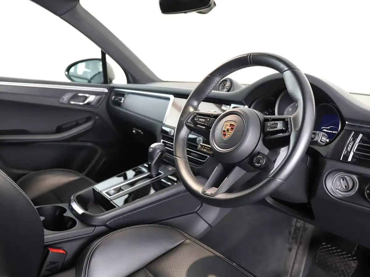 2022-porsche-macan-29-v6-gts-big-7