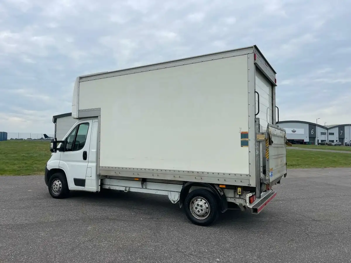 2015-citroen-relay-22td-35-l3-130-luton-big-8