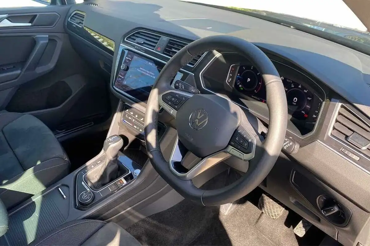 2021-volkswagen-tiguan-20tdi-elegance-150ps-4motion-big-5