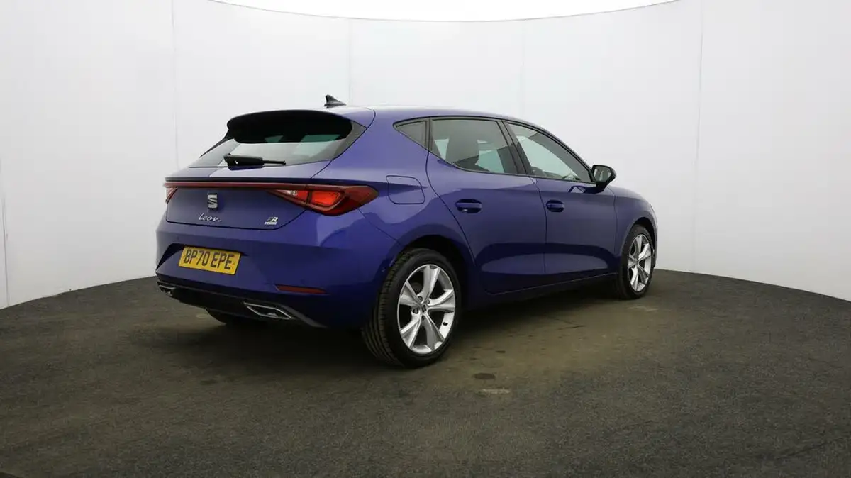2020-seat-leon-14-e-hybrid-fr-hatchback-big-52