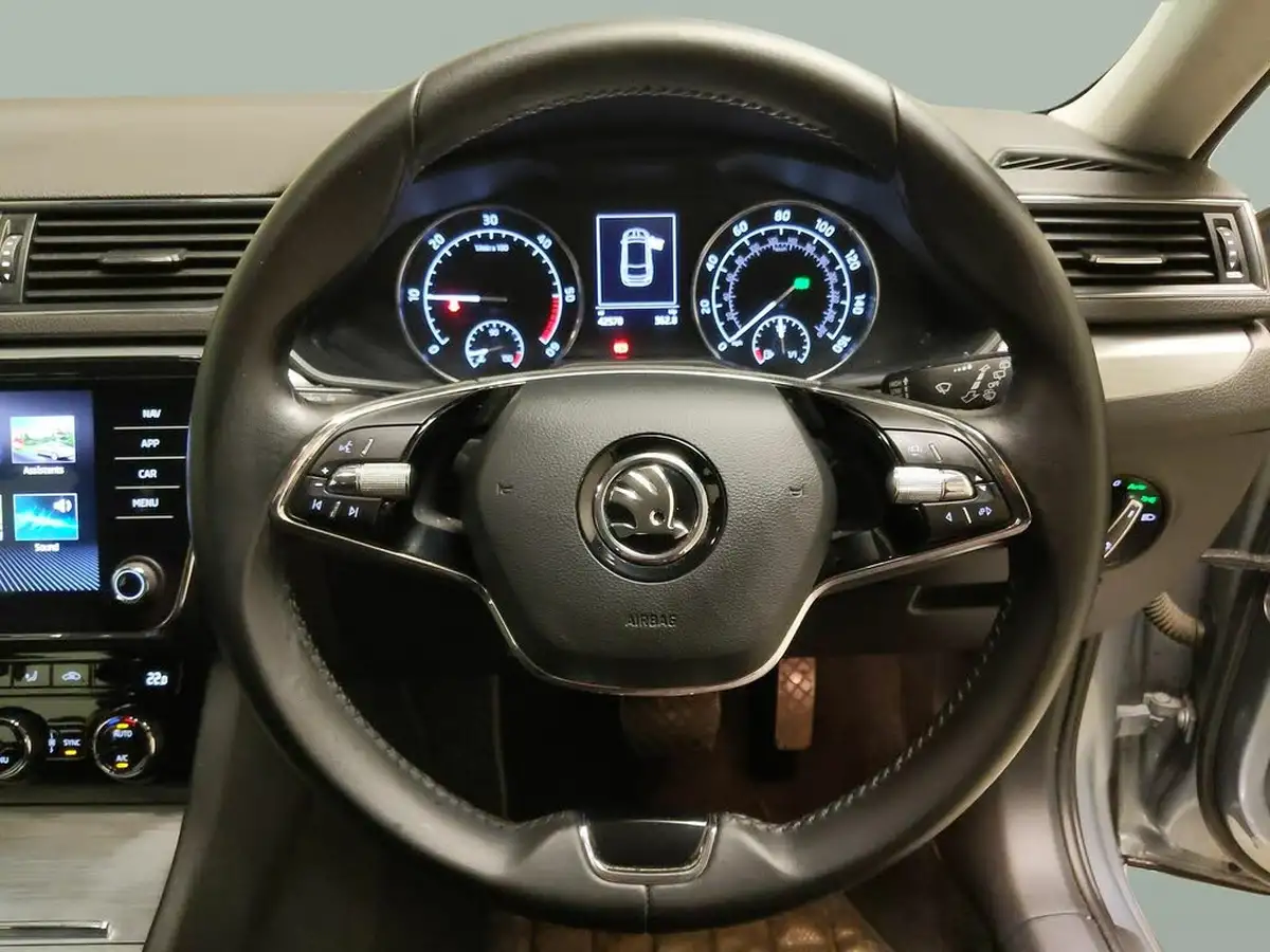 2021-skoda-superb-20tdi-se-122ps-estate-dsg-big-12