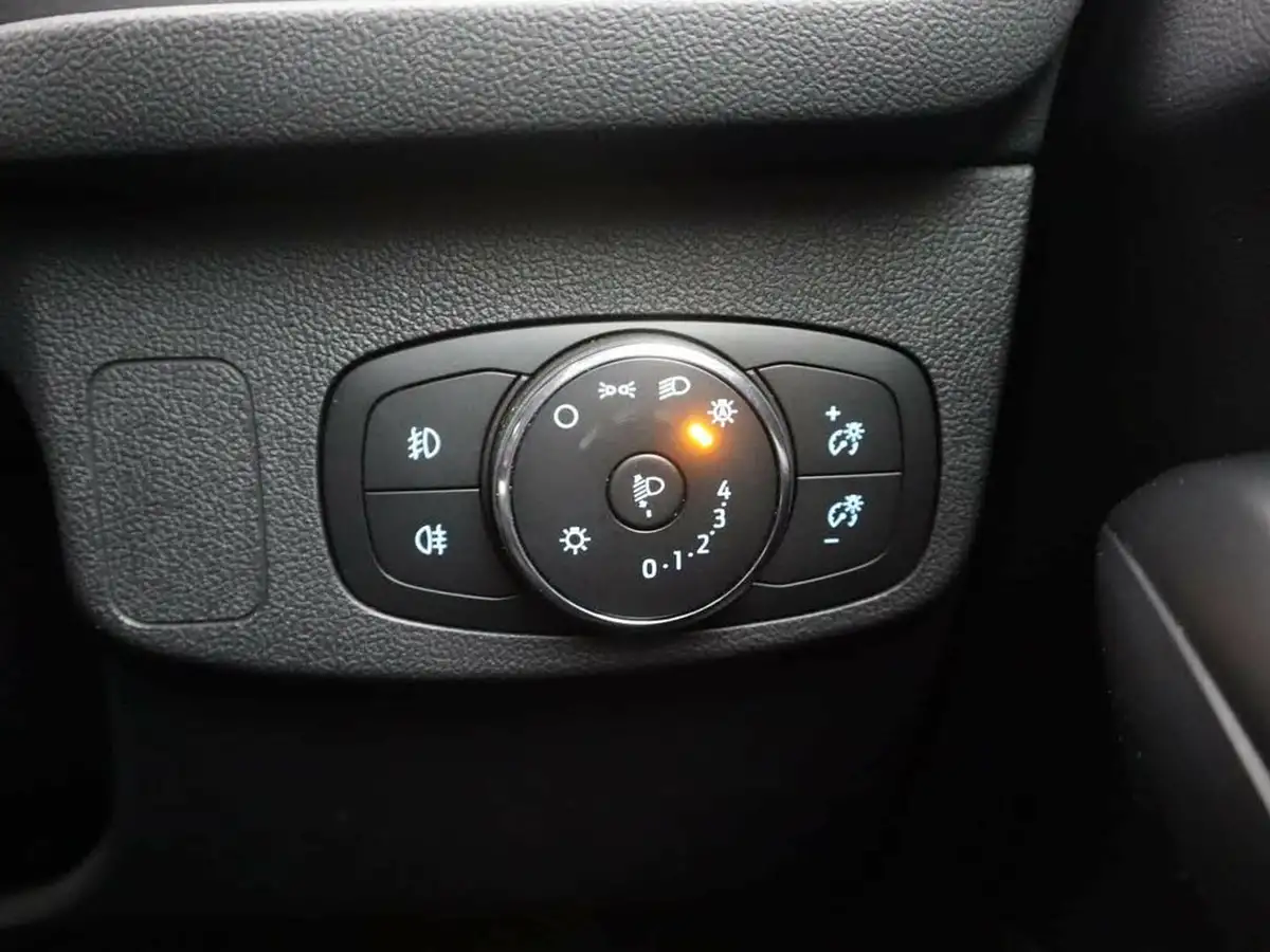 2024-ford-focus-10t-st-line-125ps-estate-big-27