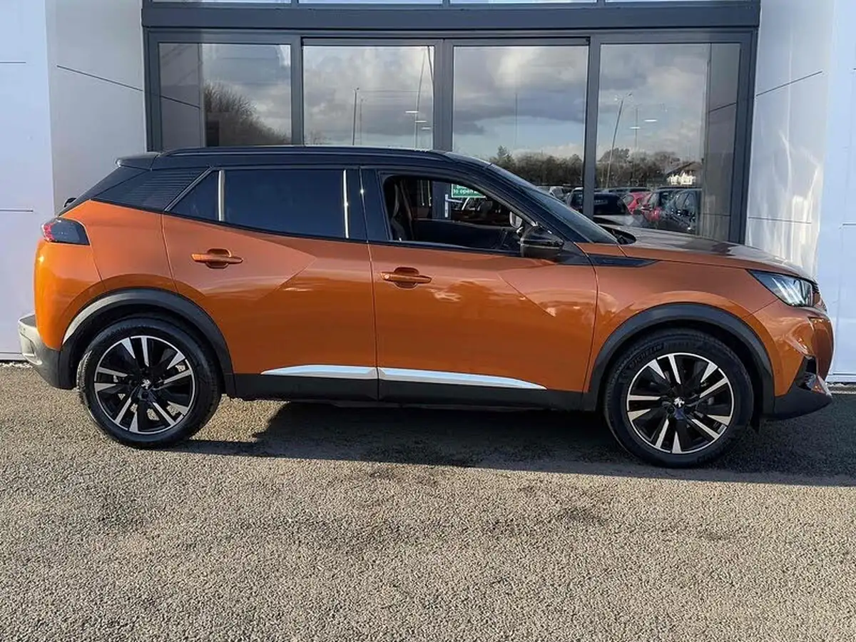 2020-peugeot-2008-suv-e-gt-big-5