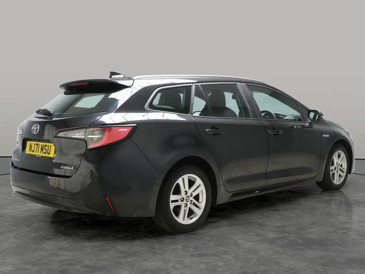 2021-toyota-corolla-18-vvt-i-icon-tech-spare-wheel-touring-sports-5d-big-8