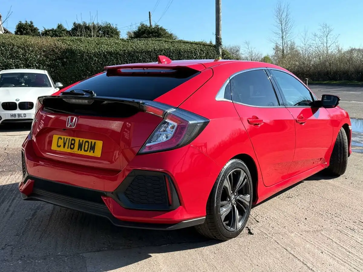 2018-honda-civic-10-vtec-turbo-ex-126ps-ss-hatchback-5d-big-13