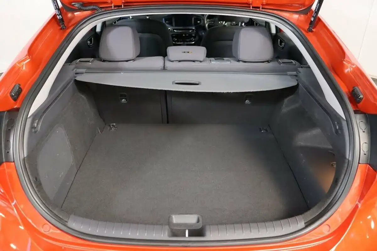 2018-hyundai-ioniq-16-gdi-premium-plug-in-hybrid-big-43