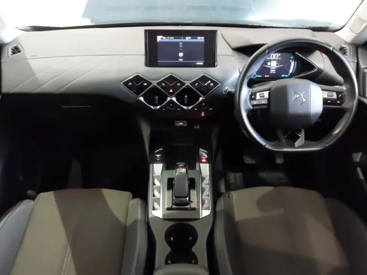 2022-ds-ds-3-crossback-e-tense-bastille-big-2