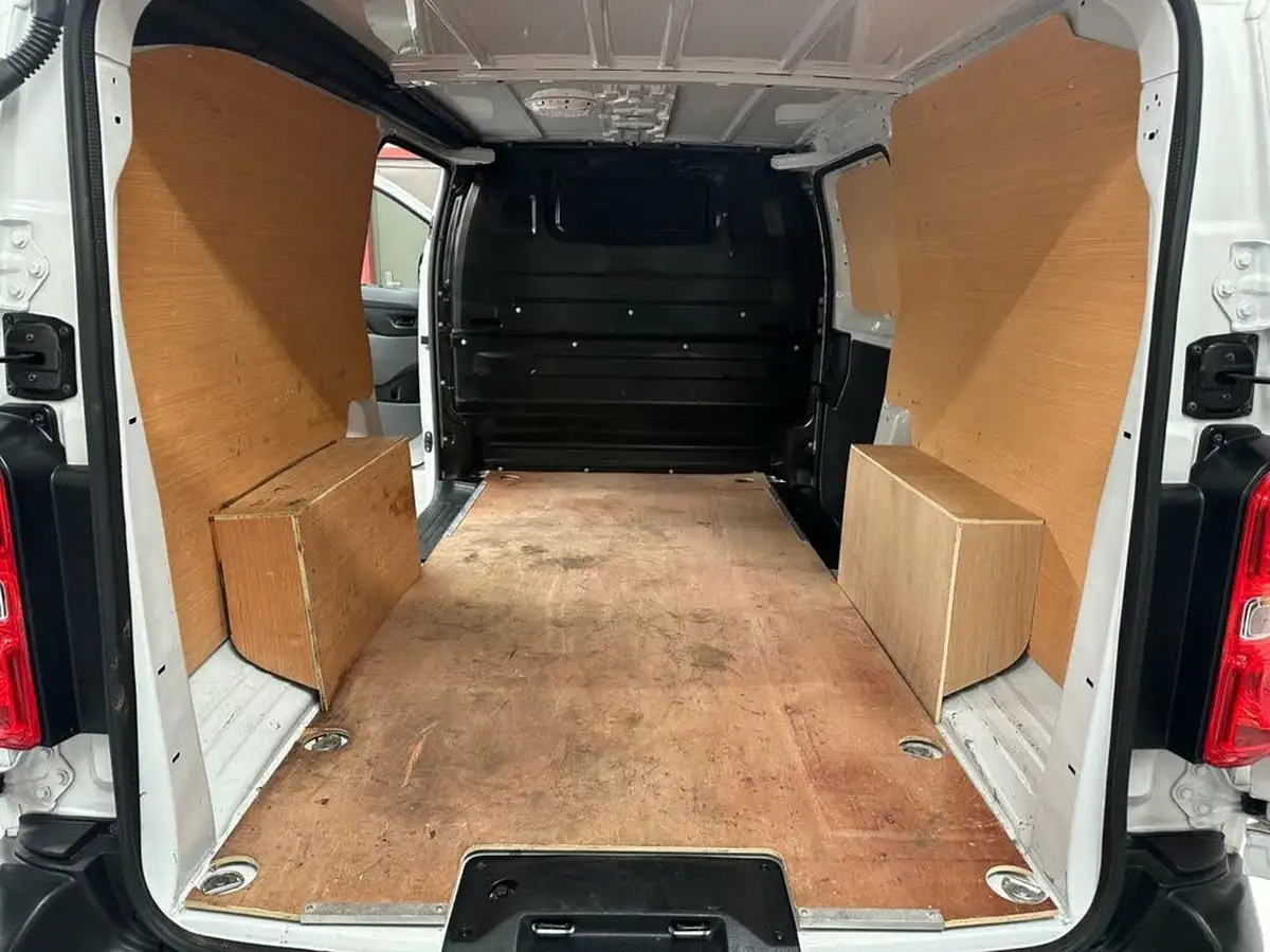 2022-vauxhall-vivaro-15td-2900-l2h1-dynamic-big-11
