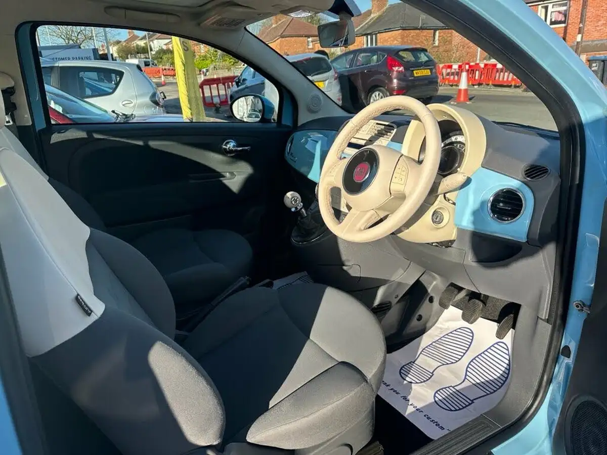 2011-fiat-500-12-lounge-big-8