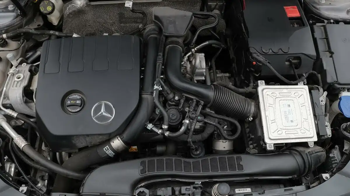 2022-mercedes-benz-a-class-13-a200-amg-line-executive-edition-hatchback-5d-7g-dct-big-19