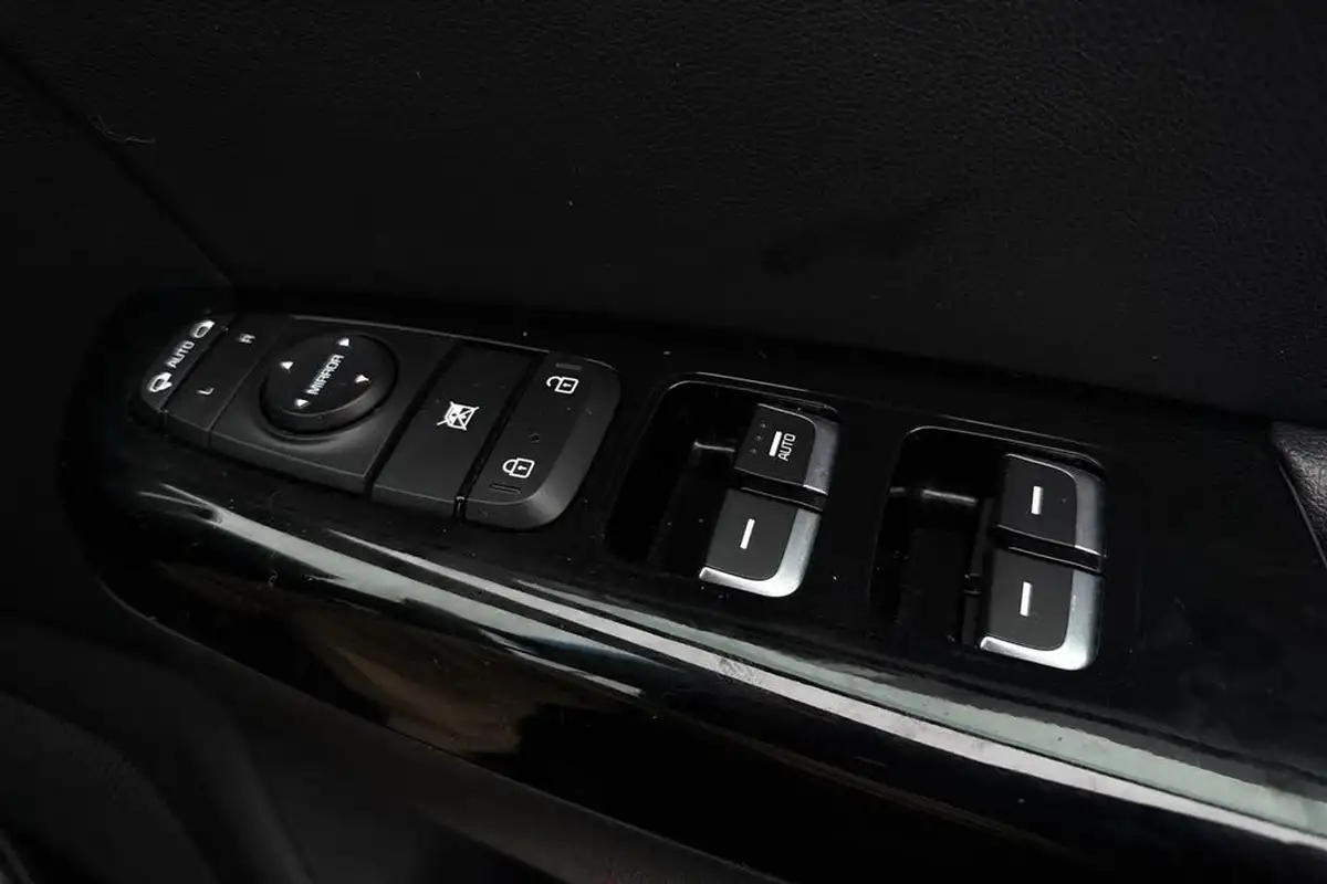 2019-kia-sportage-16-t-gdi-4-big-35